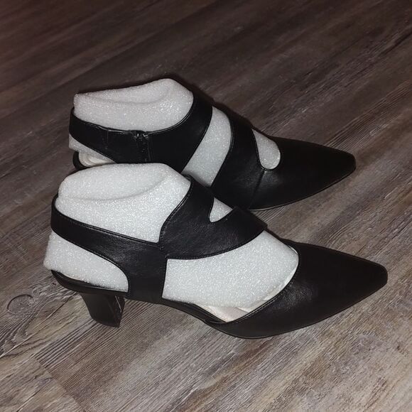 Easy Street Venue  black sandals  Sz 10 New - Picture 5 of 7